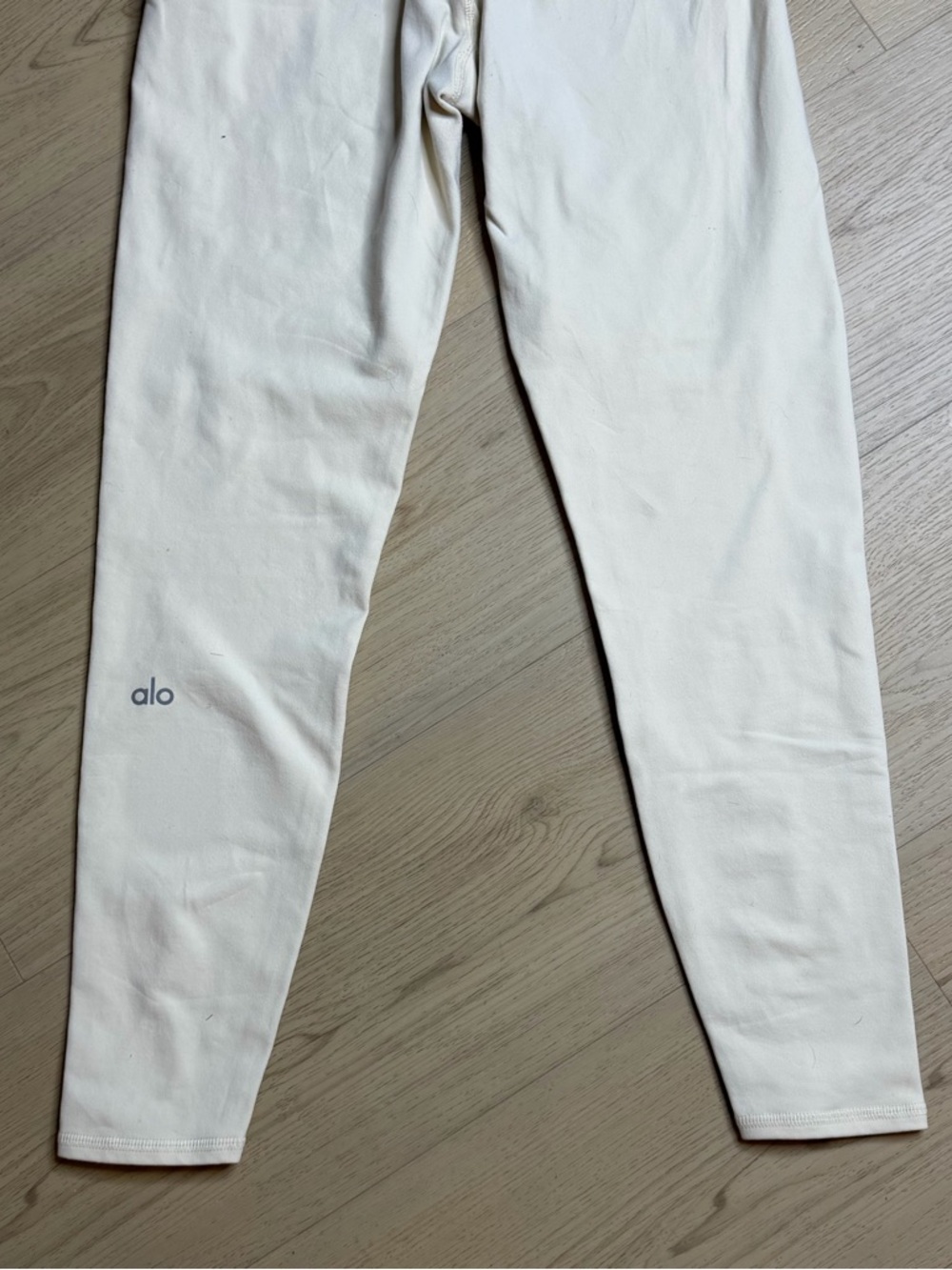 Alo yoga leggings - Picture 3 of 6